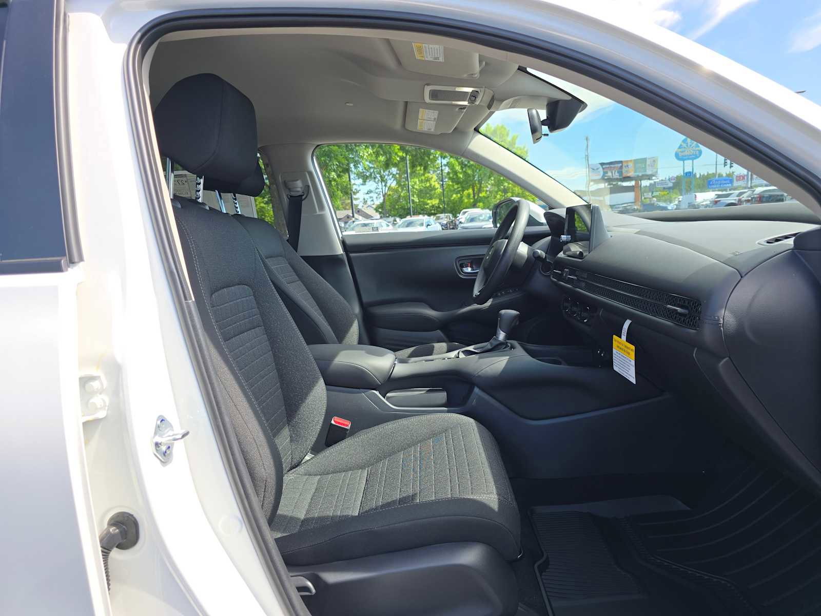 New 2027 Honda HR-V LX image 10