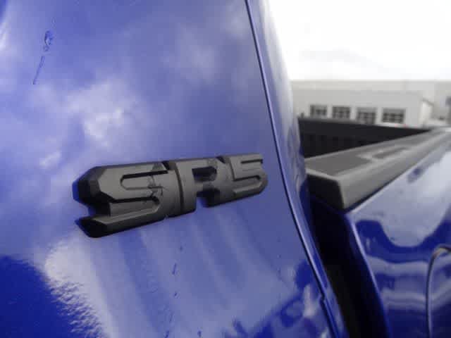 Used 2024 Toyota Tacoma SR5 AWD/4WD image 22