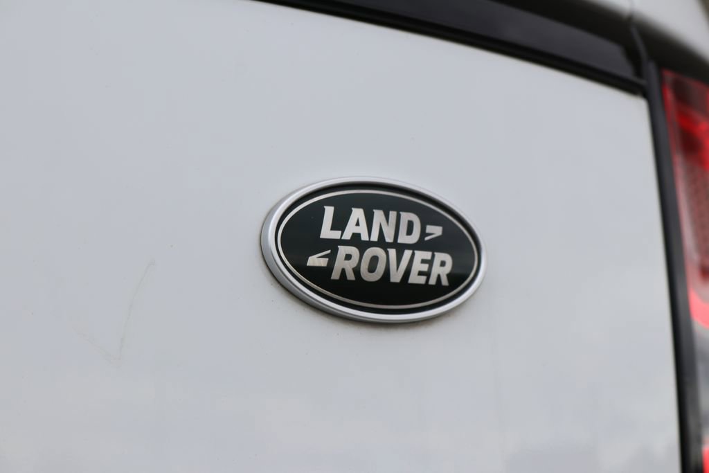 Used 2021 Land Rover Range Rover P525 Westminster Edition LWB image 32