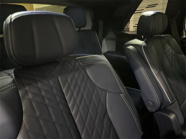 New 2026 Cadillac Vistiq Premium Luxury image 21