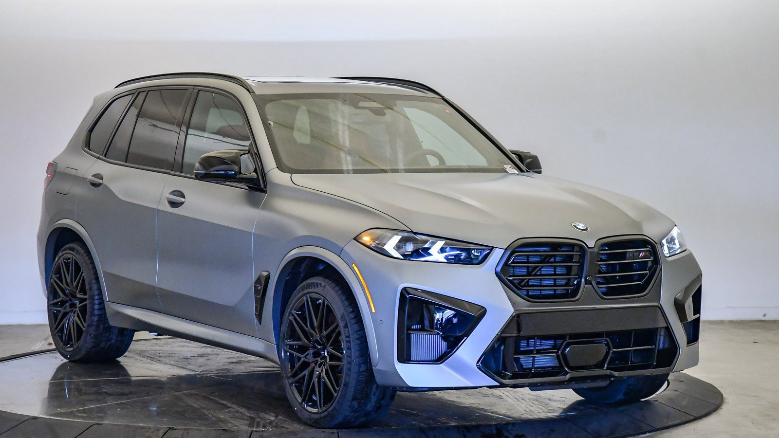 New 2026 BMW X5 M Competition w/ Executive Package image 6