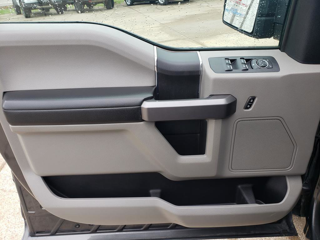 Used 2019 Ford F150 XLT image 11