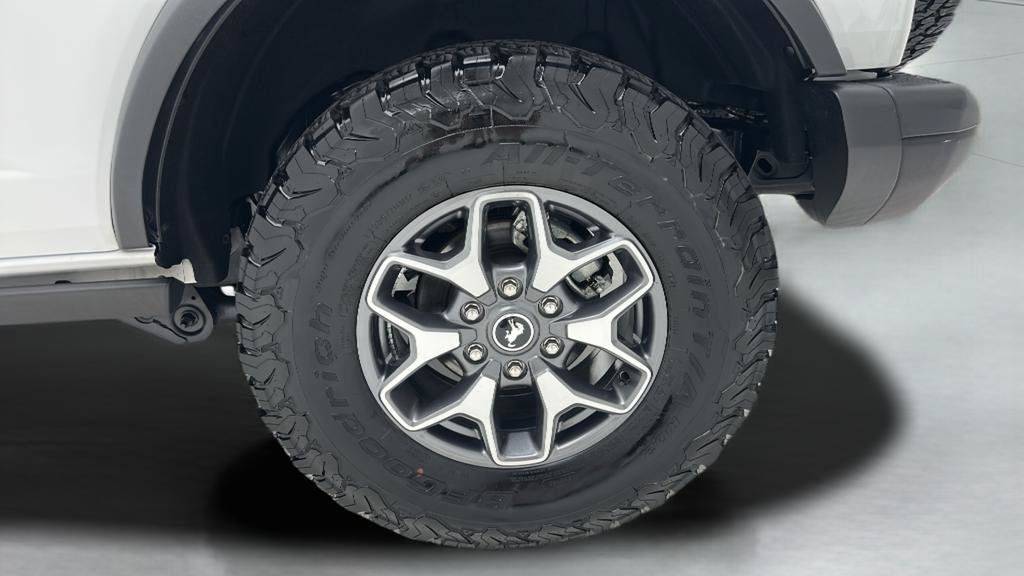 Used 2025 Ford Bronco Badlands AWD/4WD image 9