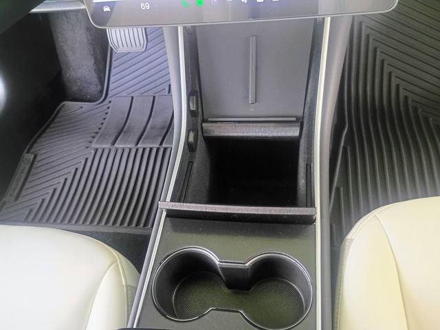 Used 2020 Tesla Model 3 Standard Range RWD image 40