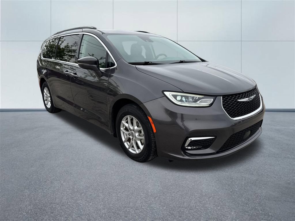 Used 2022 Chrysler Pacifica Touring-L FWD image 7