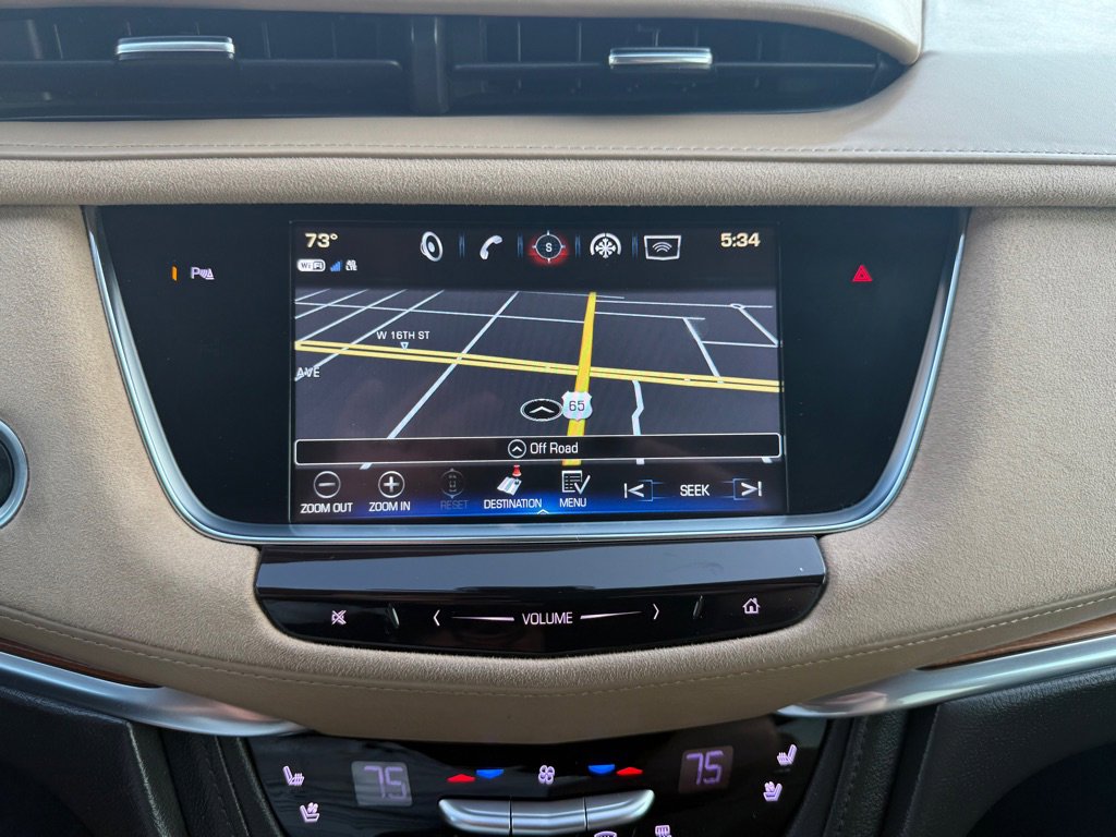 Used 2018 Cadillac XT5 Platinum image 38