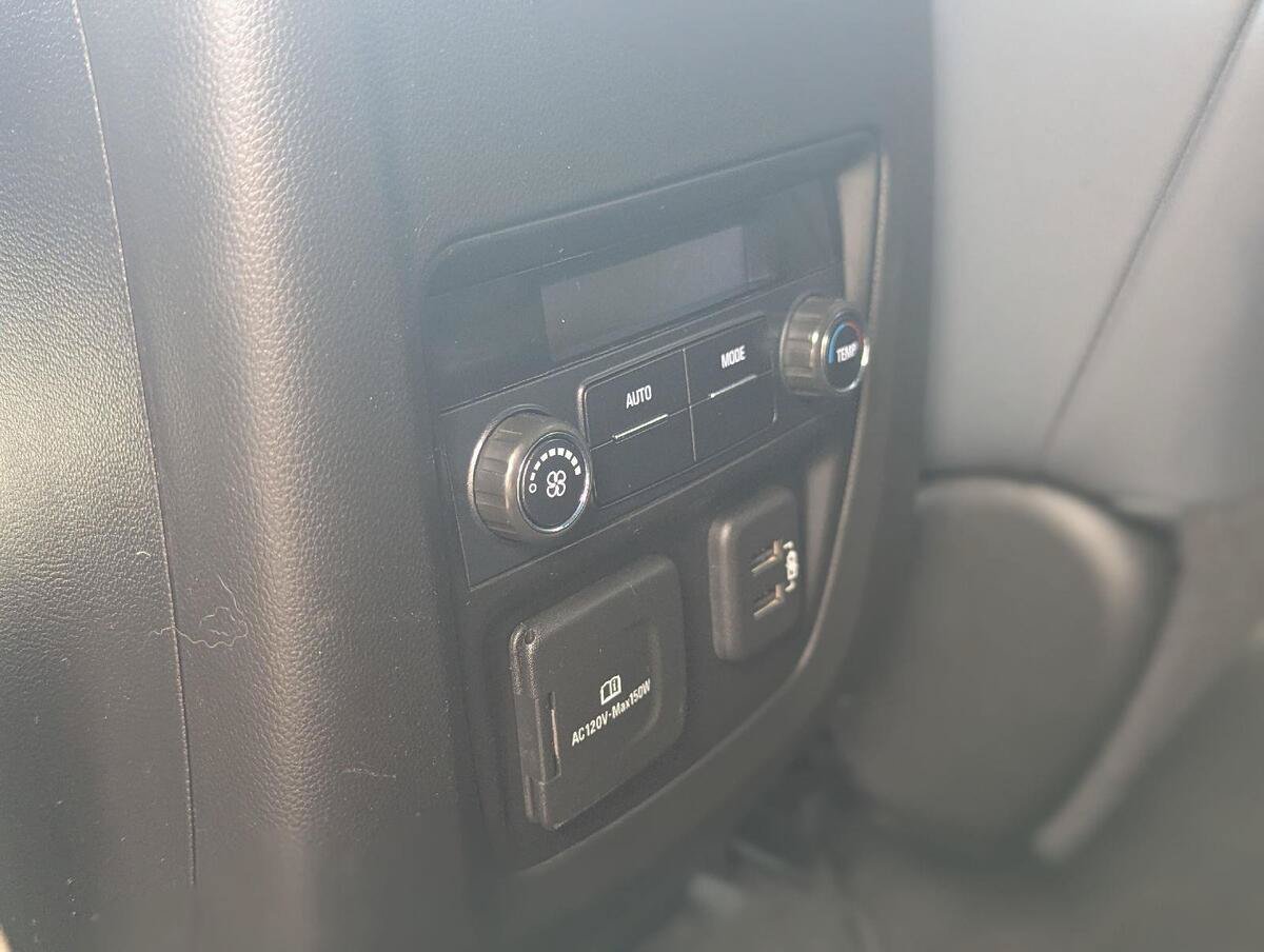 Used 2022 Buick Enclave Premium FWD image 30