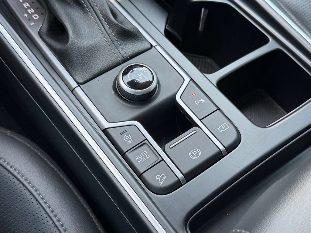 Used 2025 Kia Sorento EX w/ Panoramic Sunroof Package FWD image 26
