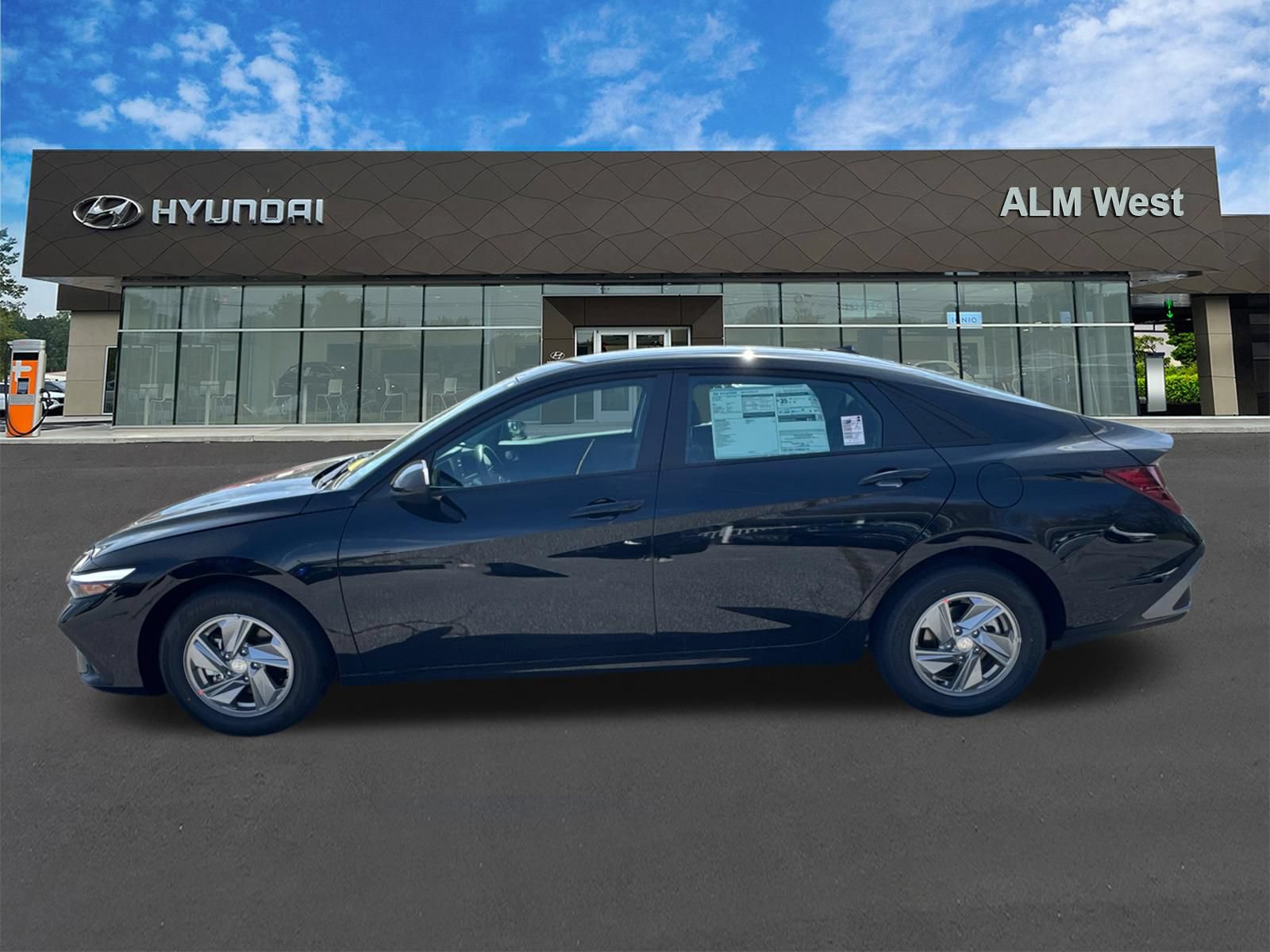 New 2026 Hyundai Elantra SE FWD image 9