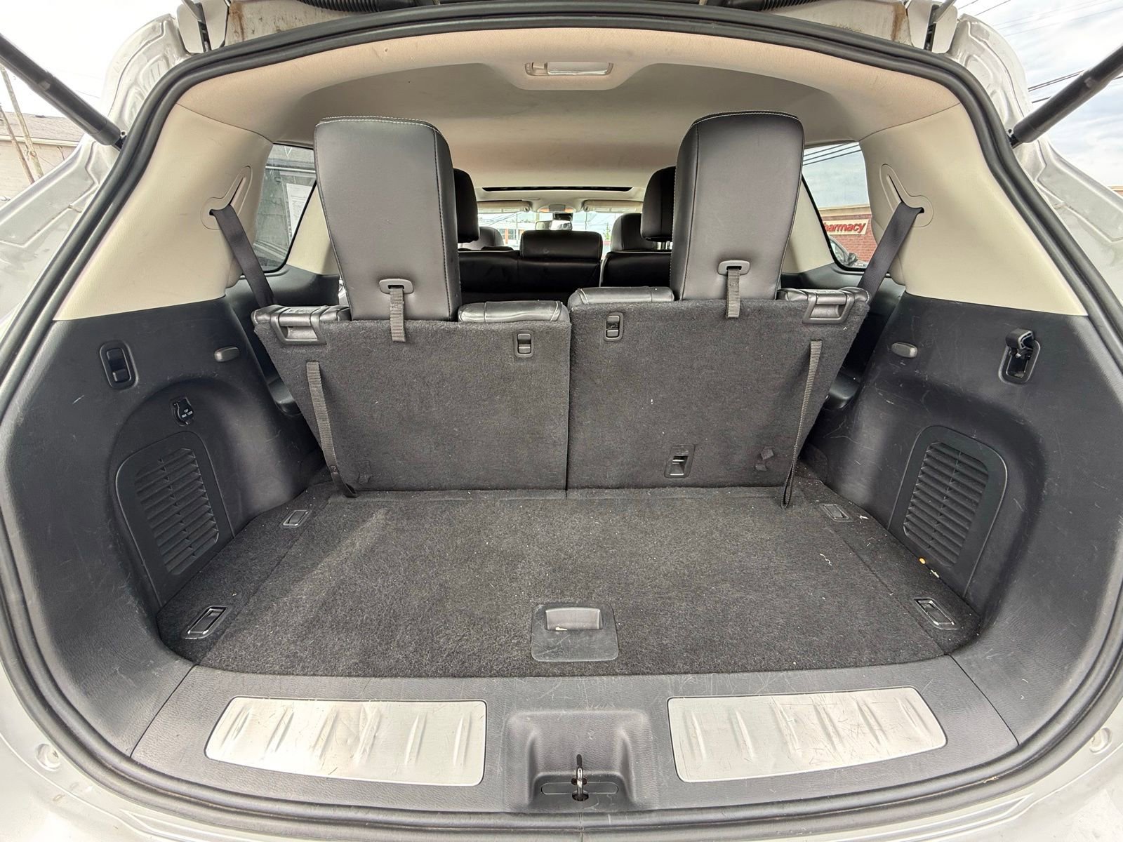 Used 2017 INFINITI QX60 Luxe w/ Premium Plus Package AWD/4WD image 22