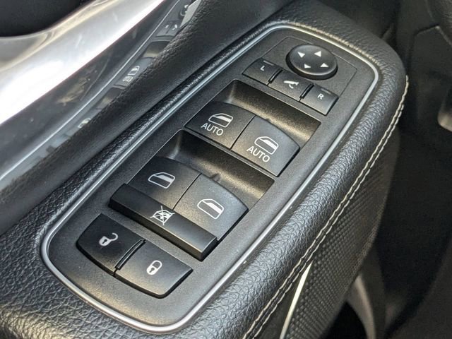 Used 2024 RAM 1500 Laramie RWD image 26