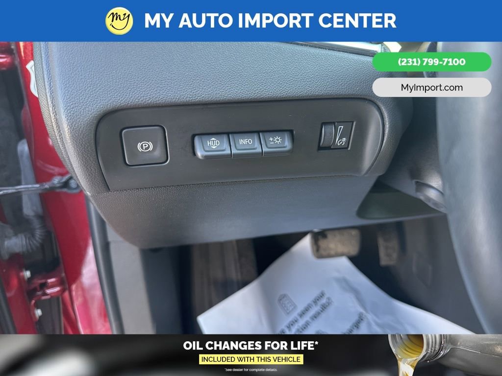 Used 2024 Buick Enclave Premium image 11