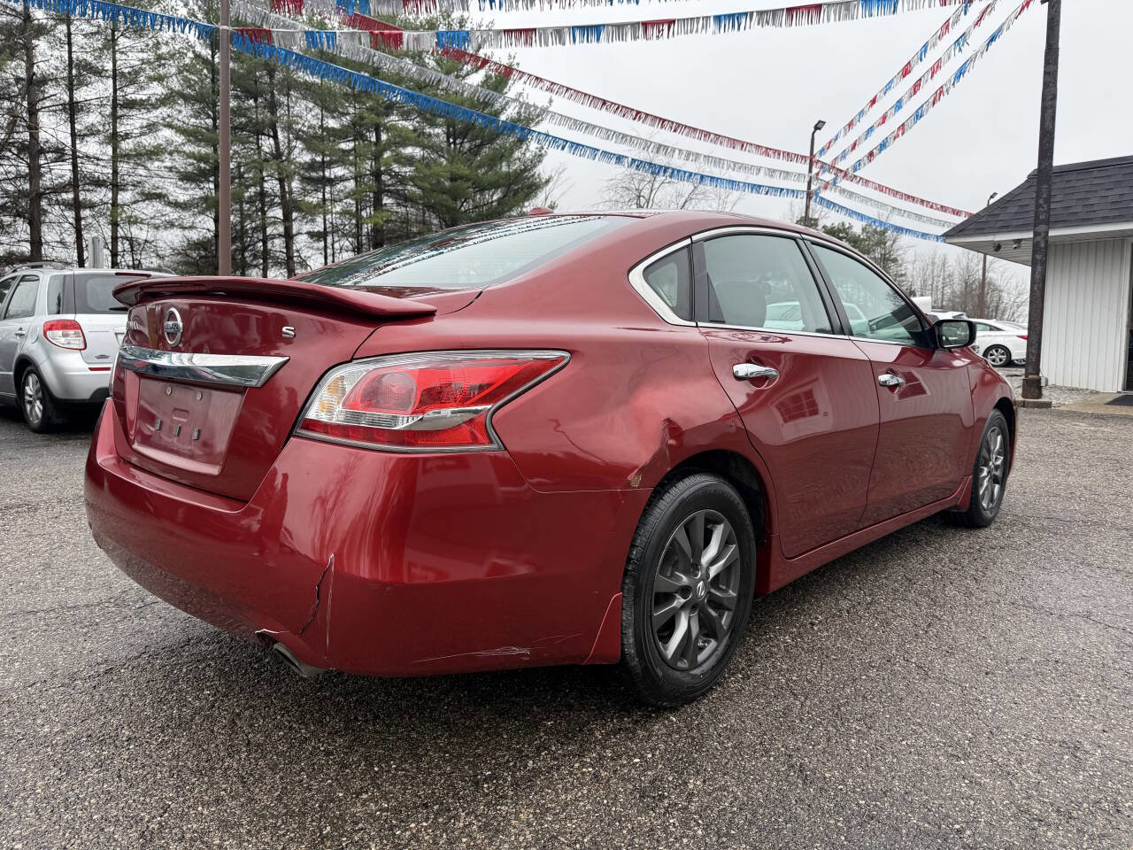 Used 2015 Nissan Altima 2.5 S w/ Sport Value Package image 4