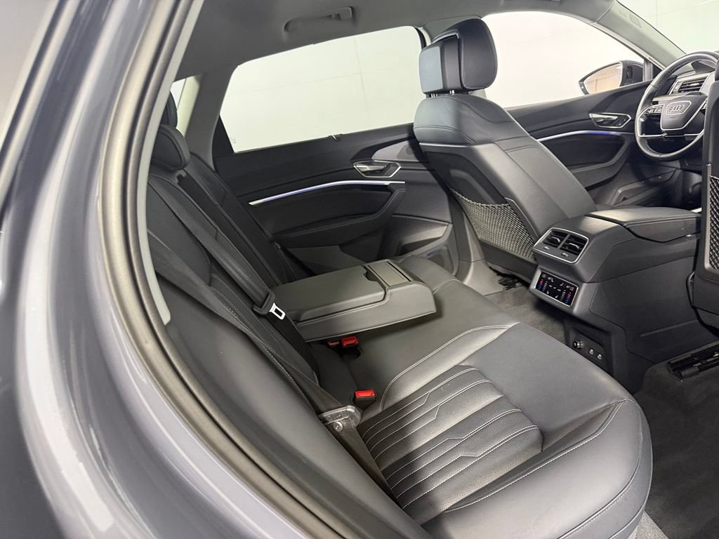Used 2024 Audi Q8 e-tron Prestige w/ Prestige Package AWD/4WD image 30