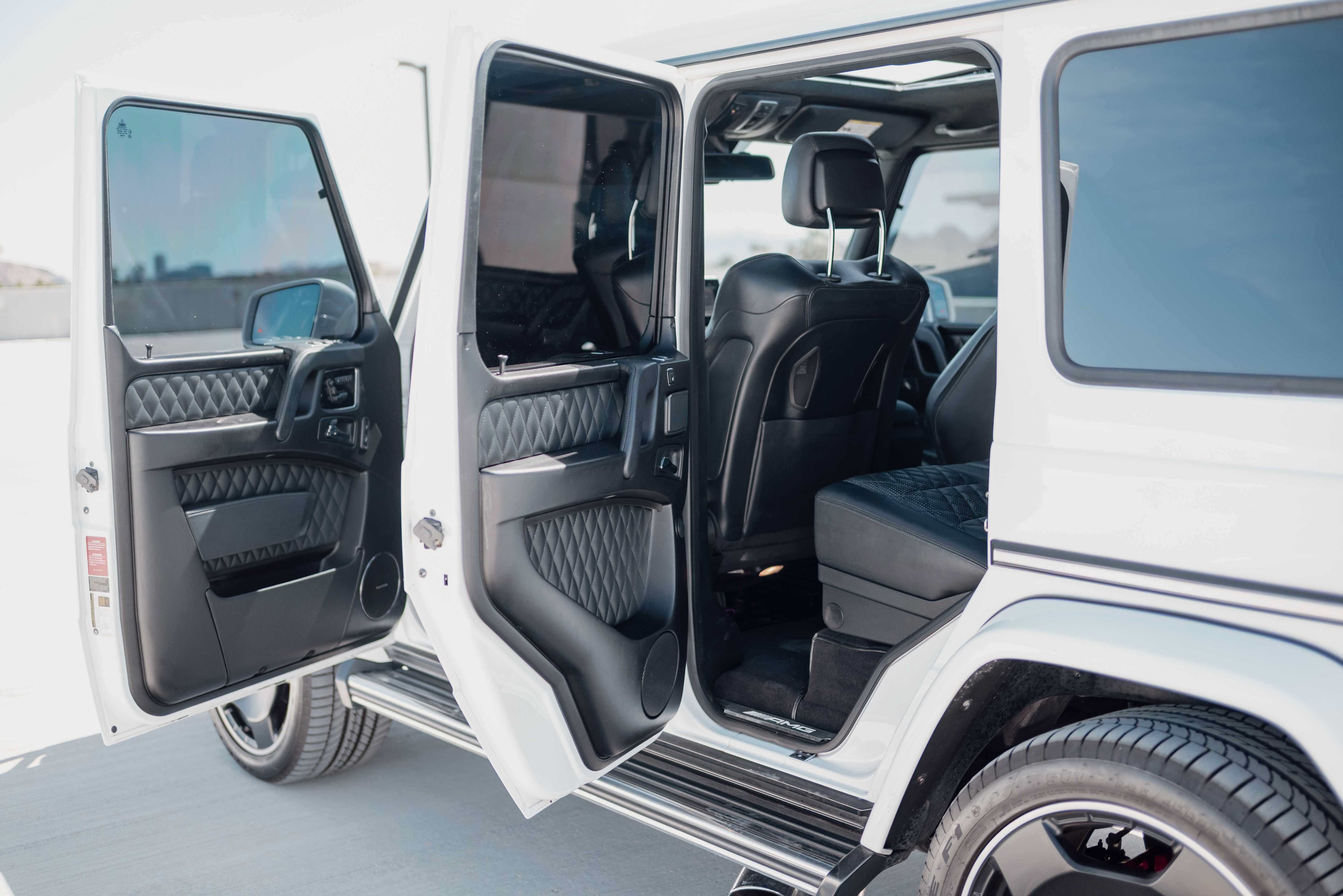 Used 2015 Mercedes-Benz G 63 AMG 4MATIC w/ PA6 Package image 9
