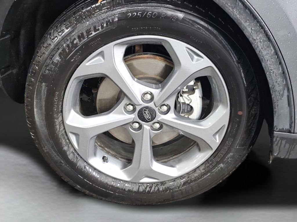 Used 2025 Ford Escape ST-Line image 17