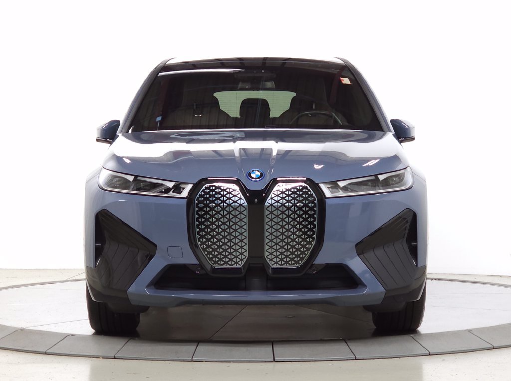 Certified 2024 BMW iX xDrive50 w/ Premium Package AWD/4WD image 2