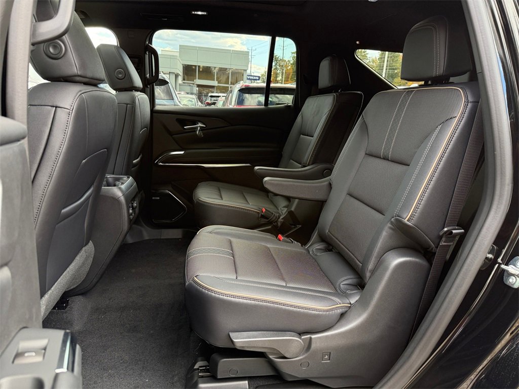 New 2026 Chevrolet Traverse High Country image 22