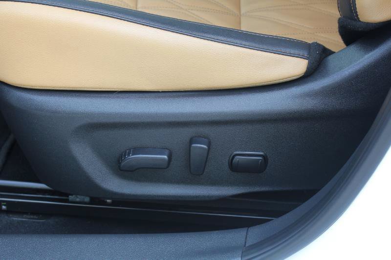 Used 2022 Nissan Sentra SV w/ SV Premium Package FWD image 13