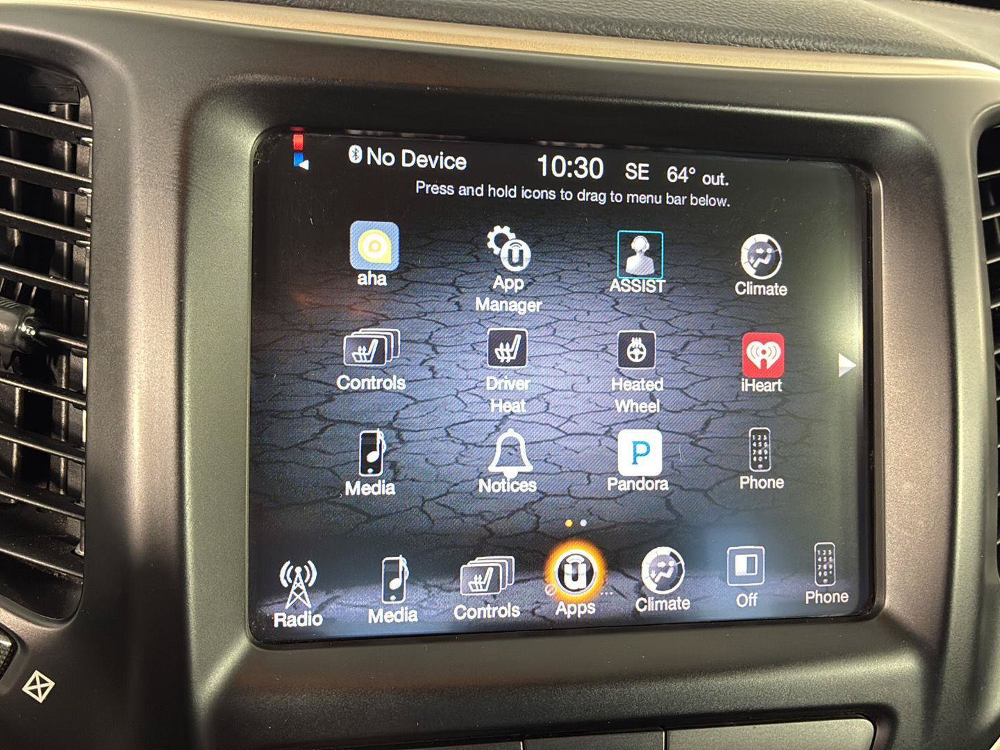 Used 2015 Jeep Cherokee Latitude w/ Cold Weather Group FWD image 30