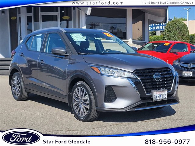 Used 2021 Nissan Kicks SV image 1