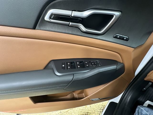 New 2026 Kia Sportage X-Line w/ X-Line Technology Package image 16