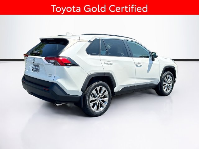 Certified 2021 Toyota RAV4 XLE Premium AWD/4WD image 8