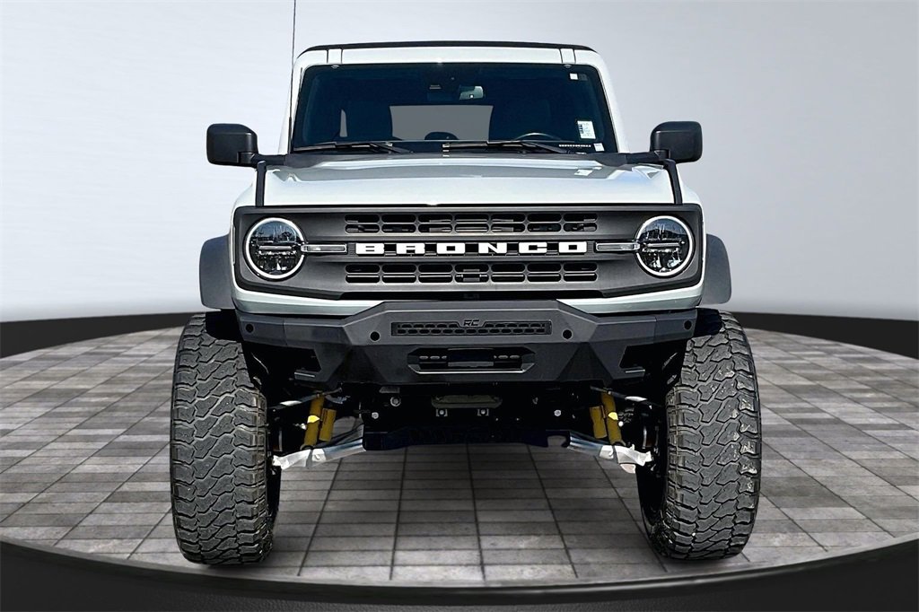 Used 2022 Ford Bronco Black Diamond w/ Sasquatch Package image 3