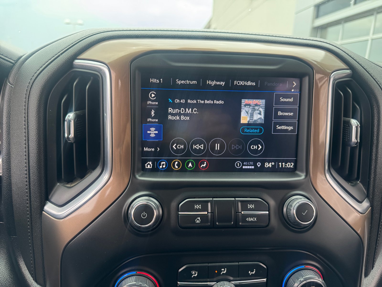 Used 2022 Chevrolet Silverado 2500 High Country AWD/4WD image 28