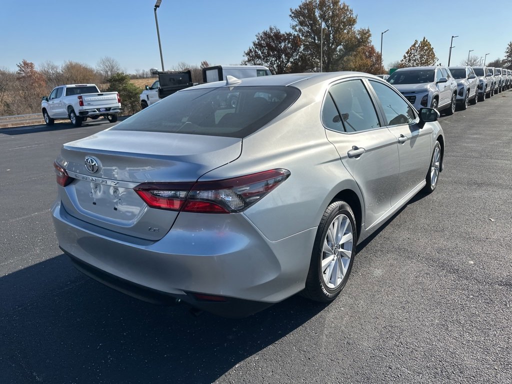 Used 2024 Toyota Camry LE image 7