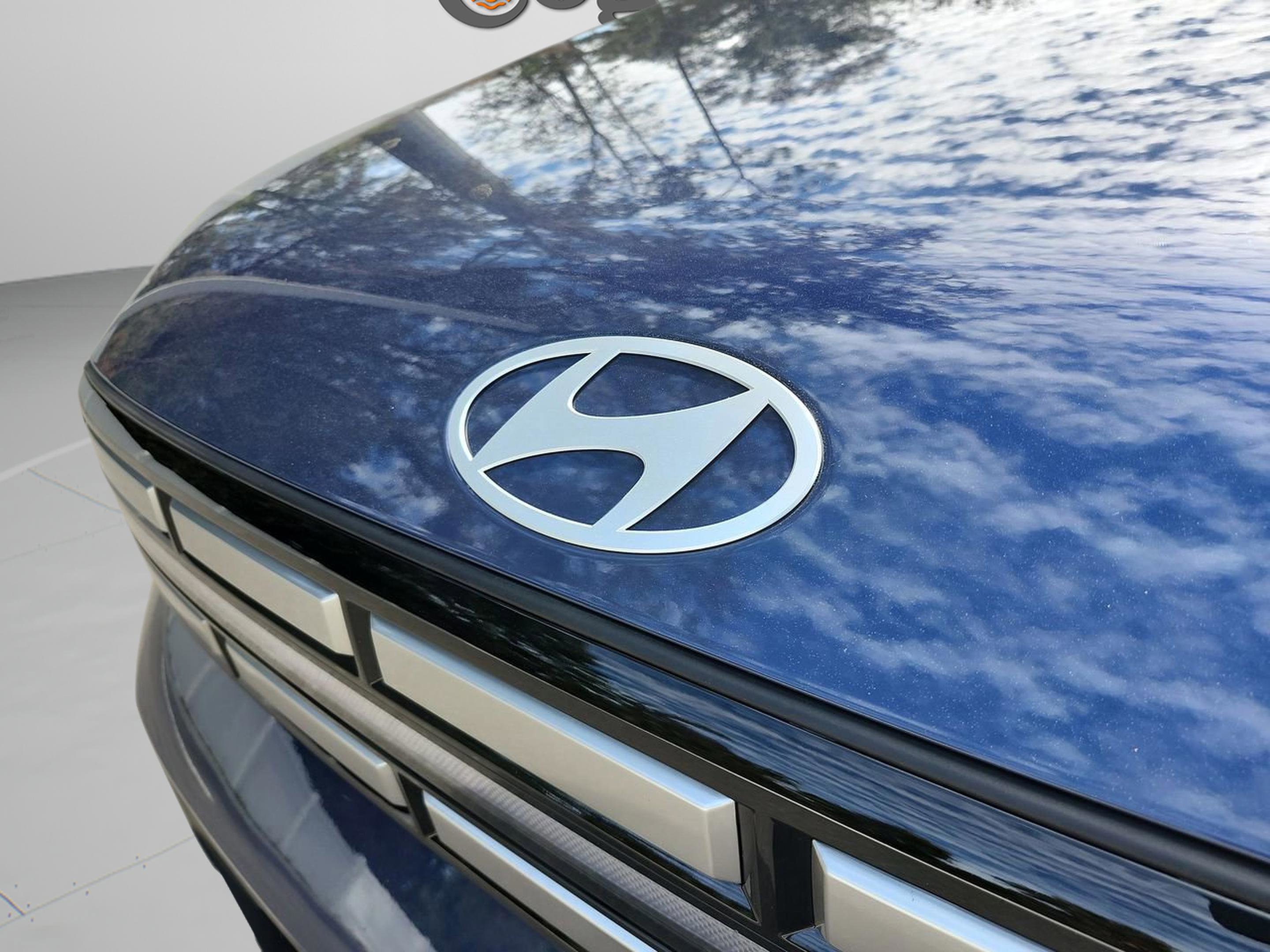 Certified 2025 Hyundai Santa Fe SEL image 30