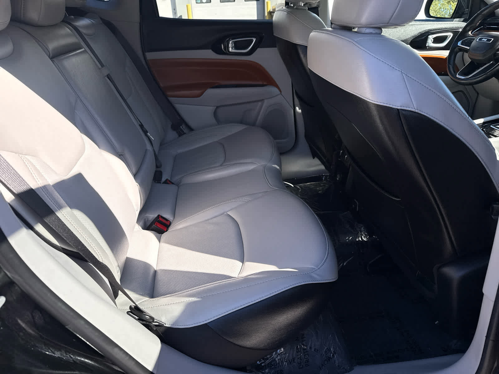 Used 2022 Jeep Compass Limited image 14