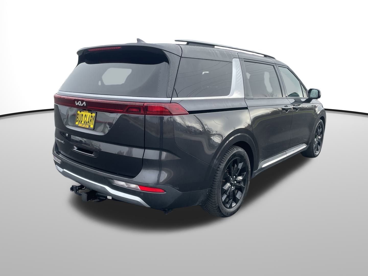 Used 2022 Kia Carnival SX image 3