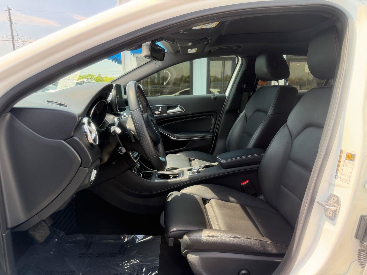 Used 2020 Mercedes-Benz GLA 250 4MATIC image 11