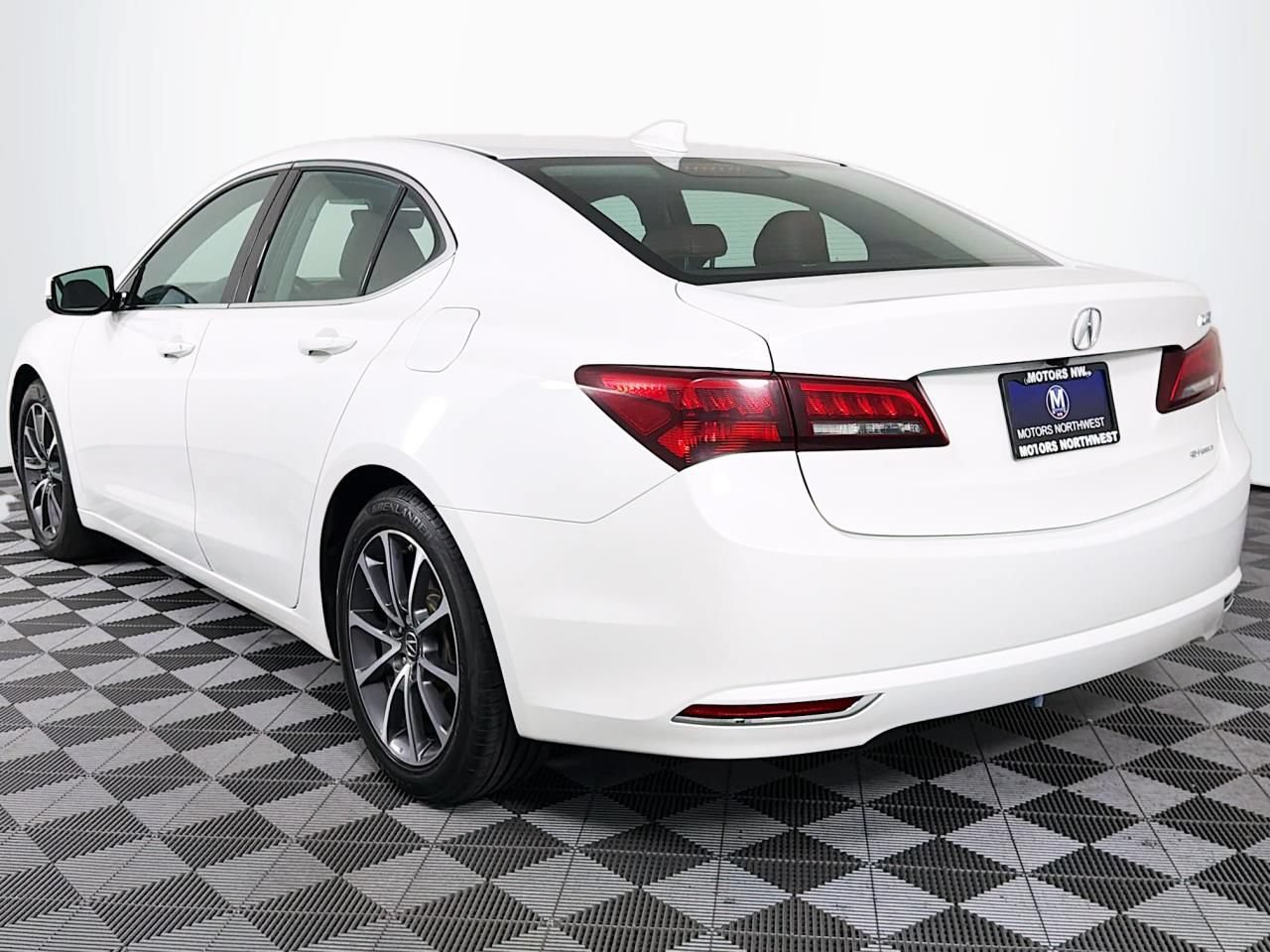 Used 2017 Acura TLX w/ Technology Package AWD/4WD image 9