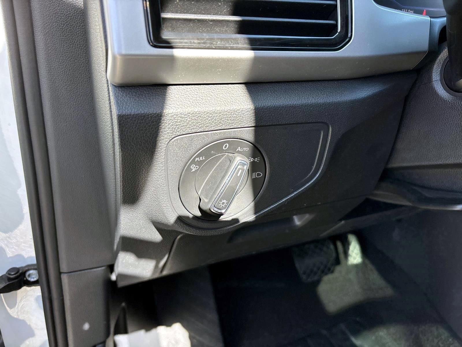 Used 2023 Volkswagen Atlas SE w/ Panoramic Sunroof Package image 14