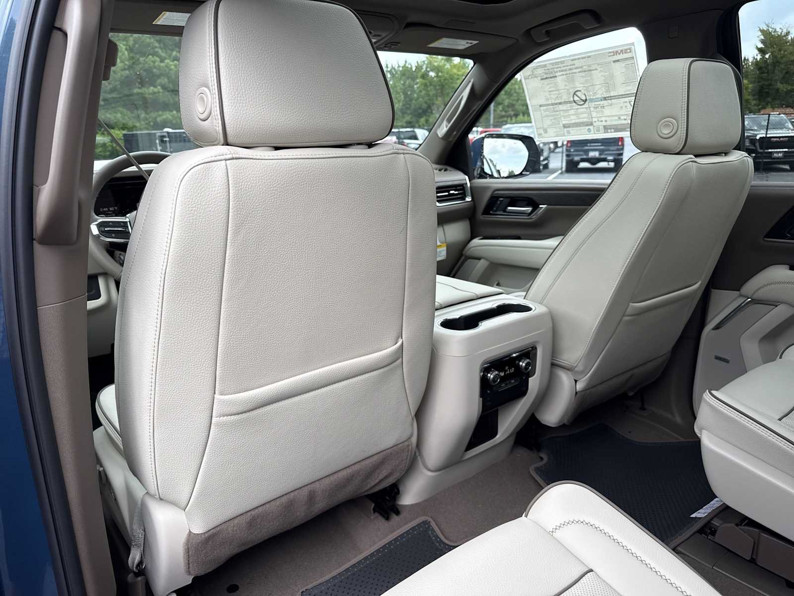 New 2026 GMC Yukon Denali w/ Sun & Power Step Package RWD image 21