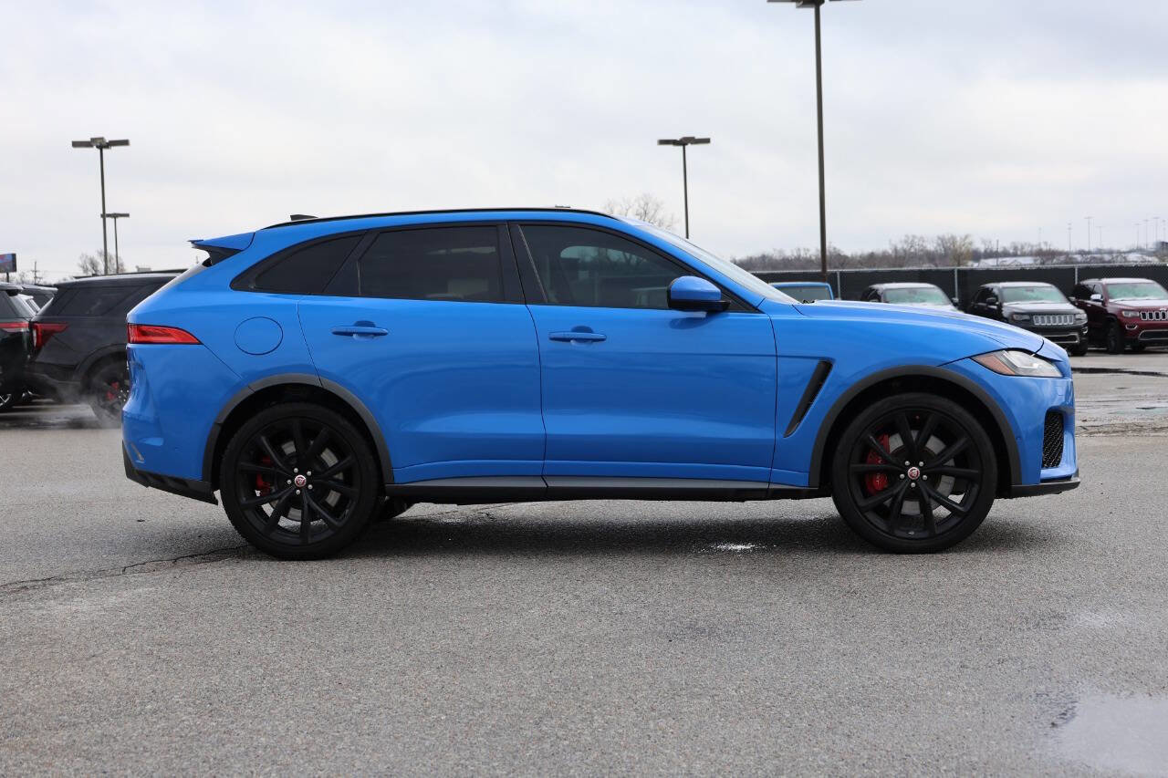 Used 2020 Jaguar F-PACE SVR image 7