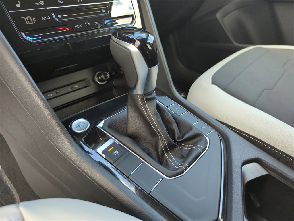 New 2026 Volkswagen Taos SE image 33