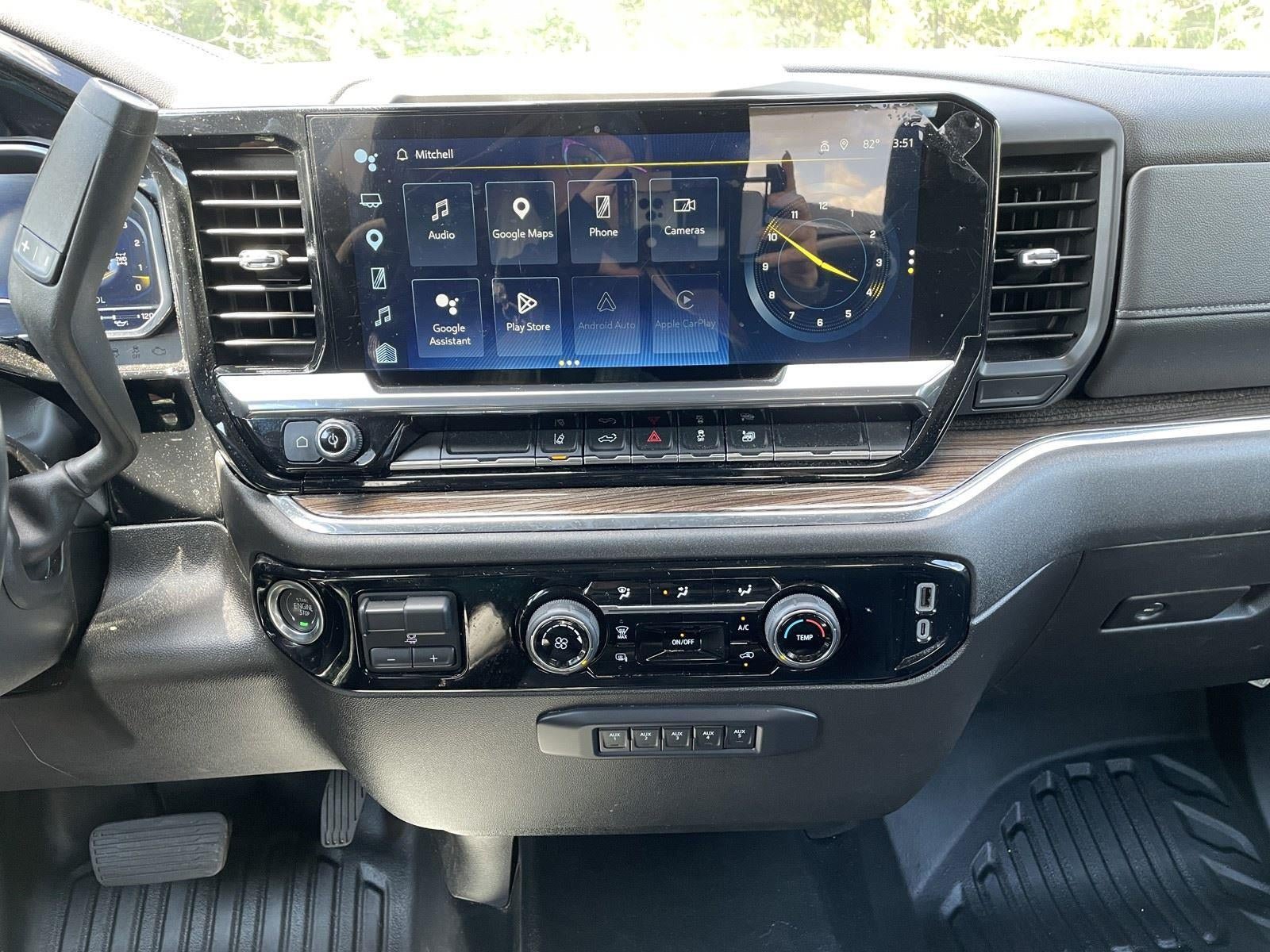 Used 2024 Chevrolet Silverado 2500 LT AWD/4WD image 21