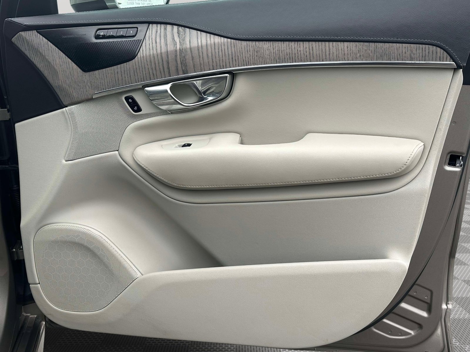 Used 2021 Volvo XC90 T6 Inscription w/ Climate Package image 26