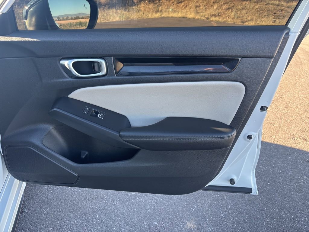 Used 2024 Honda Civic EX-L image 17