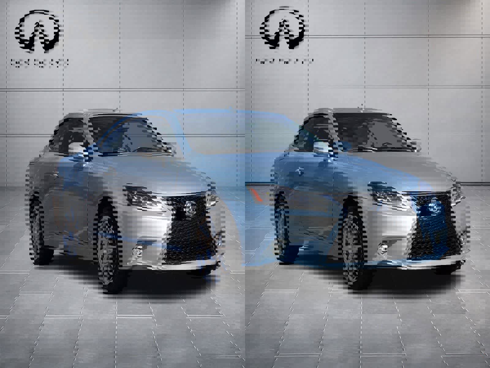 Used 2010 Lexus IS 250C image 3