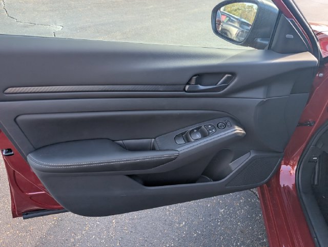 New 2026 Nissan Altima 2.5 SV FWD image 15