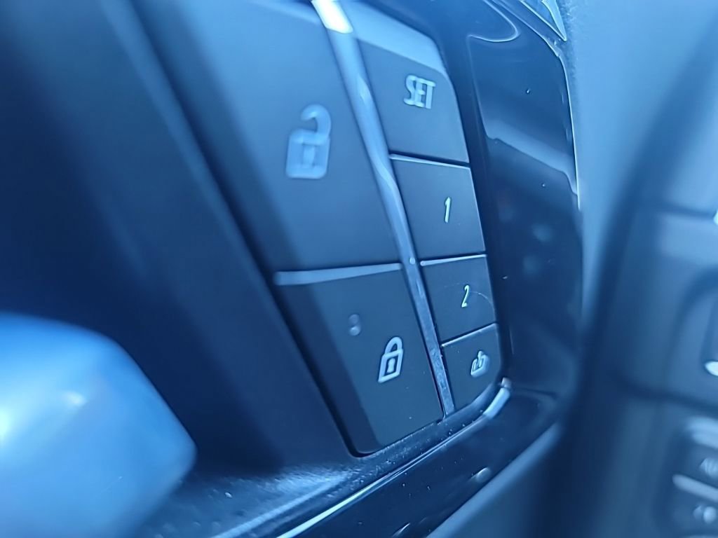 Used 2025 Chevrolet Tahoe LT image 22