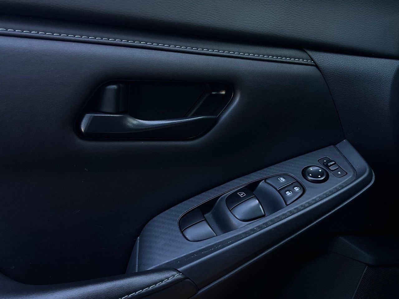 Used 2025 Nissan Sentra S image 19