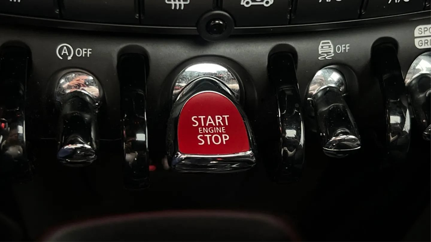 Used 2019 MINI Cooper S FWD image 32