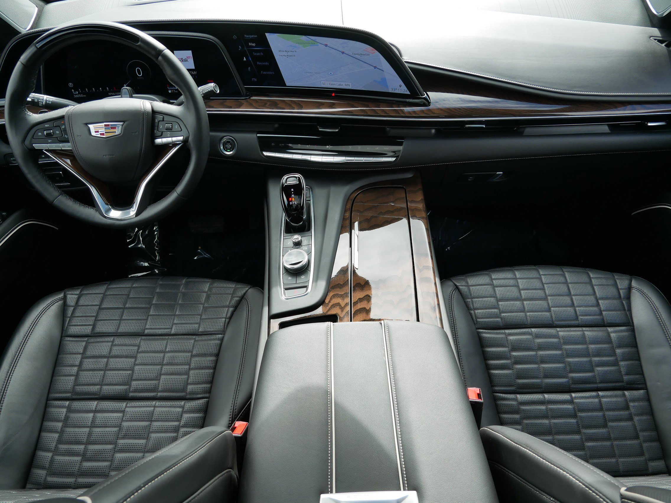 Used 2023 Cadillac Escalade Sport Platinum w/ LPO, ONYX Package image 10