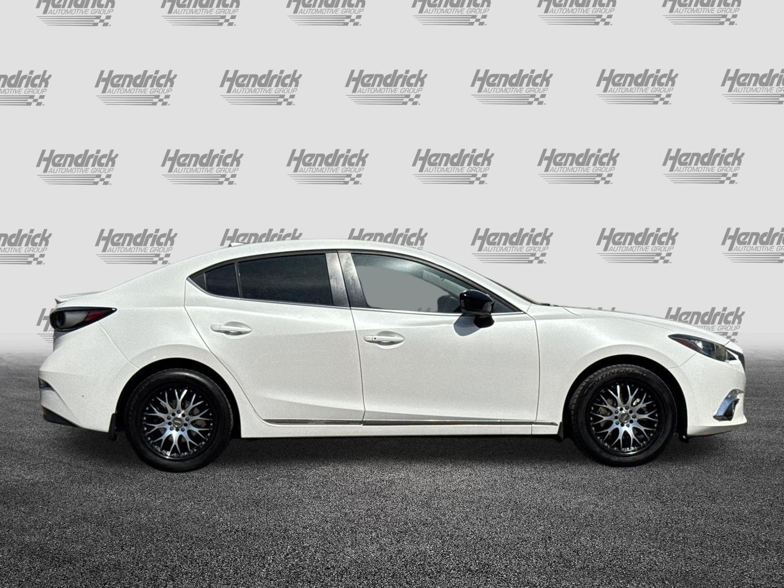 Used 2014 MAZDA MAZDA3 i Touring w/ Technology Package FWD image 3