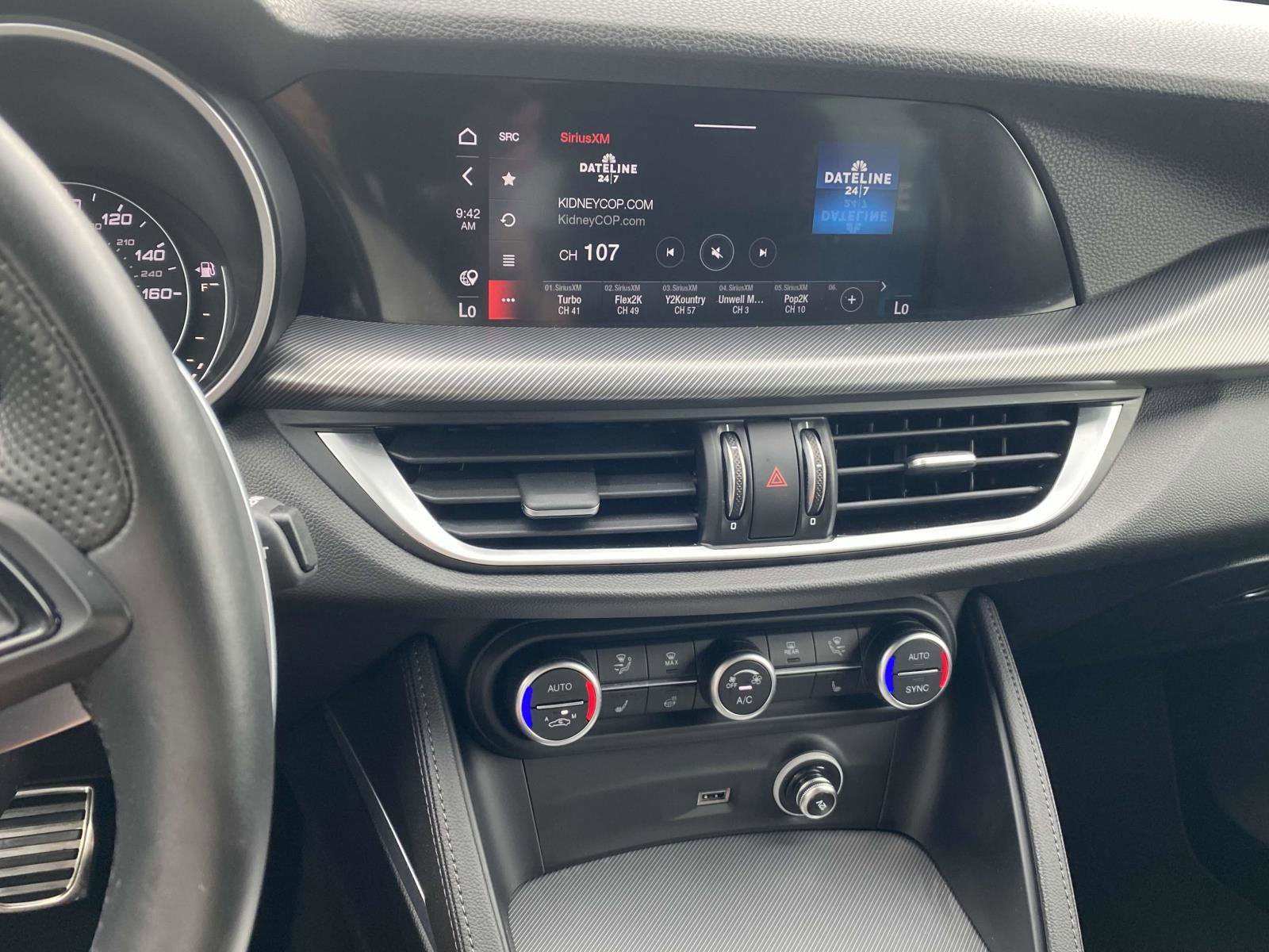 Used 2022 Alfa Romeo Stelvio Veloce image 6